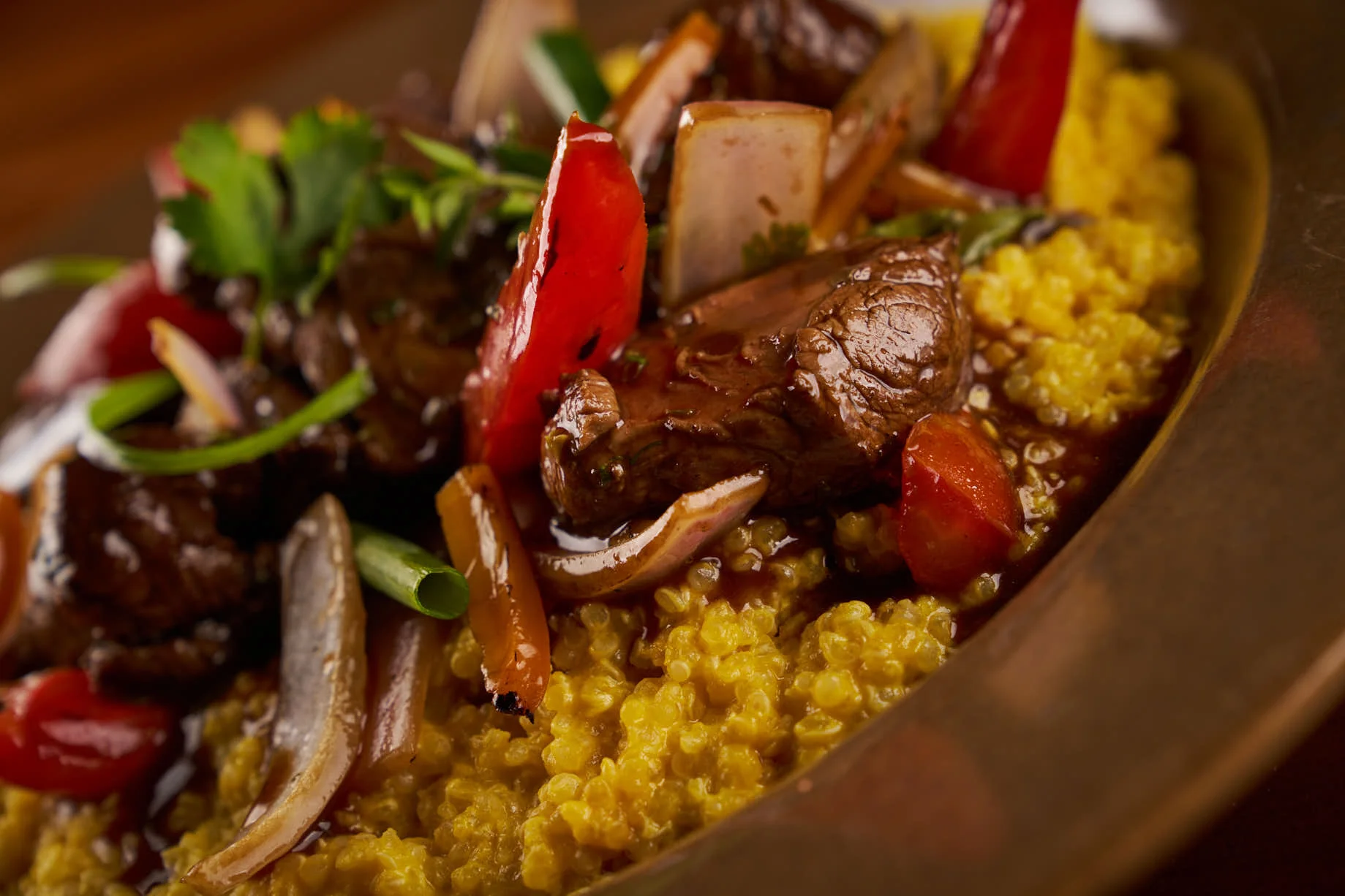 Risotto de Quinua con Lomo Saltado