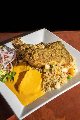 Arroz con Pollo ¼